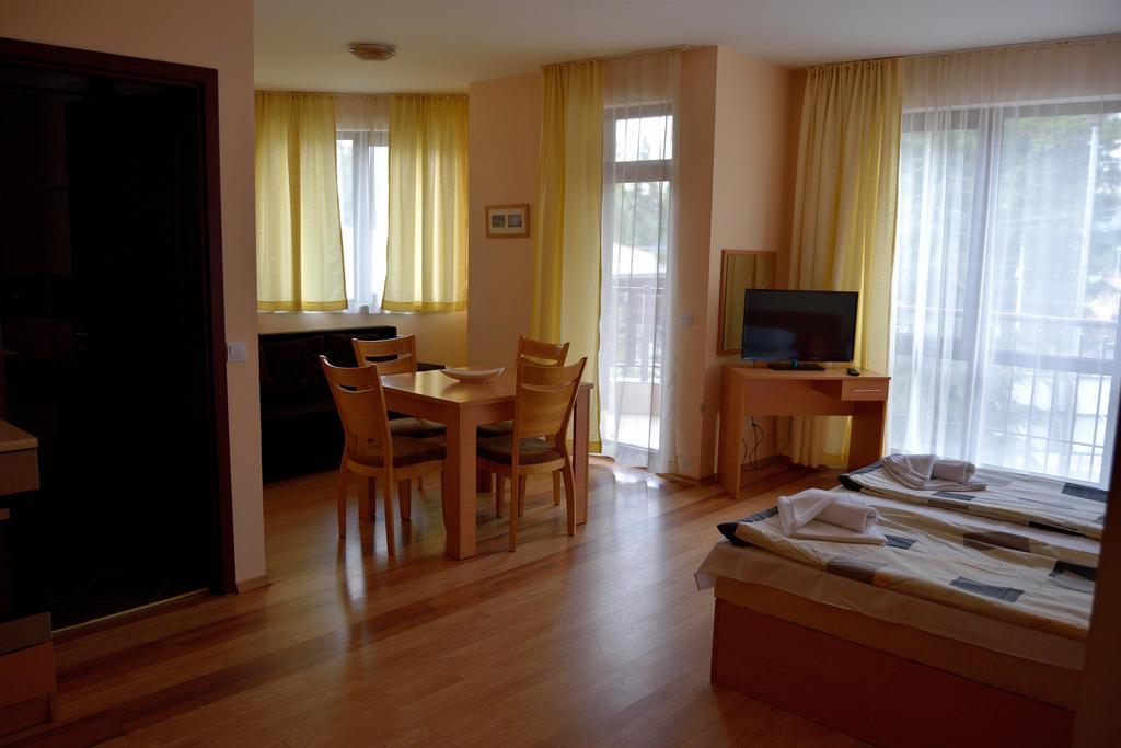 Persey Flora Apartments Borovets Kamer foto
